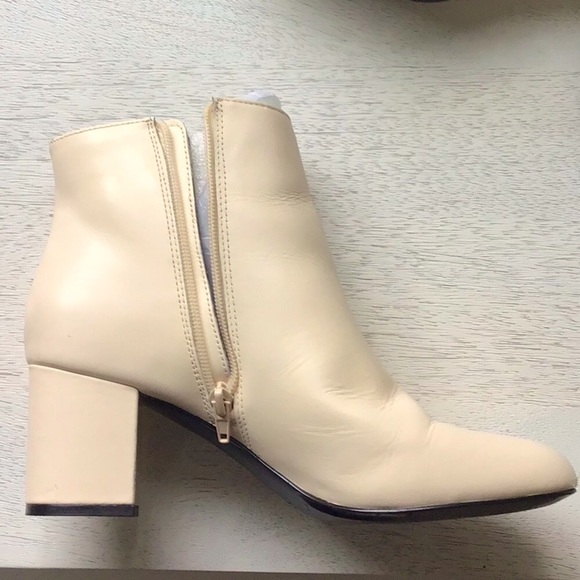 INC Floriann Block Heel Bootie - Picture 7 of 13